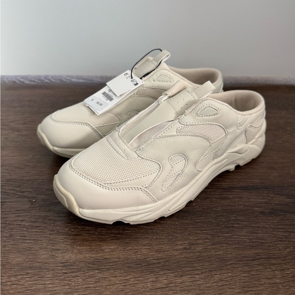 Zara Slip On Shoes - Picture 1 of 1